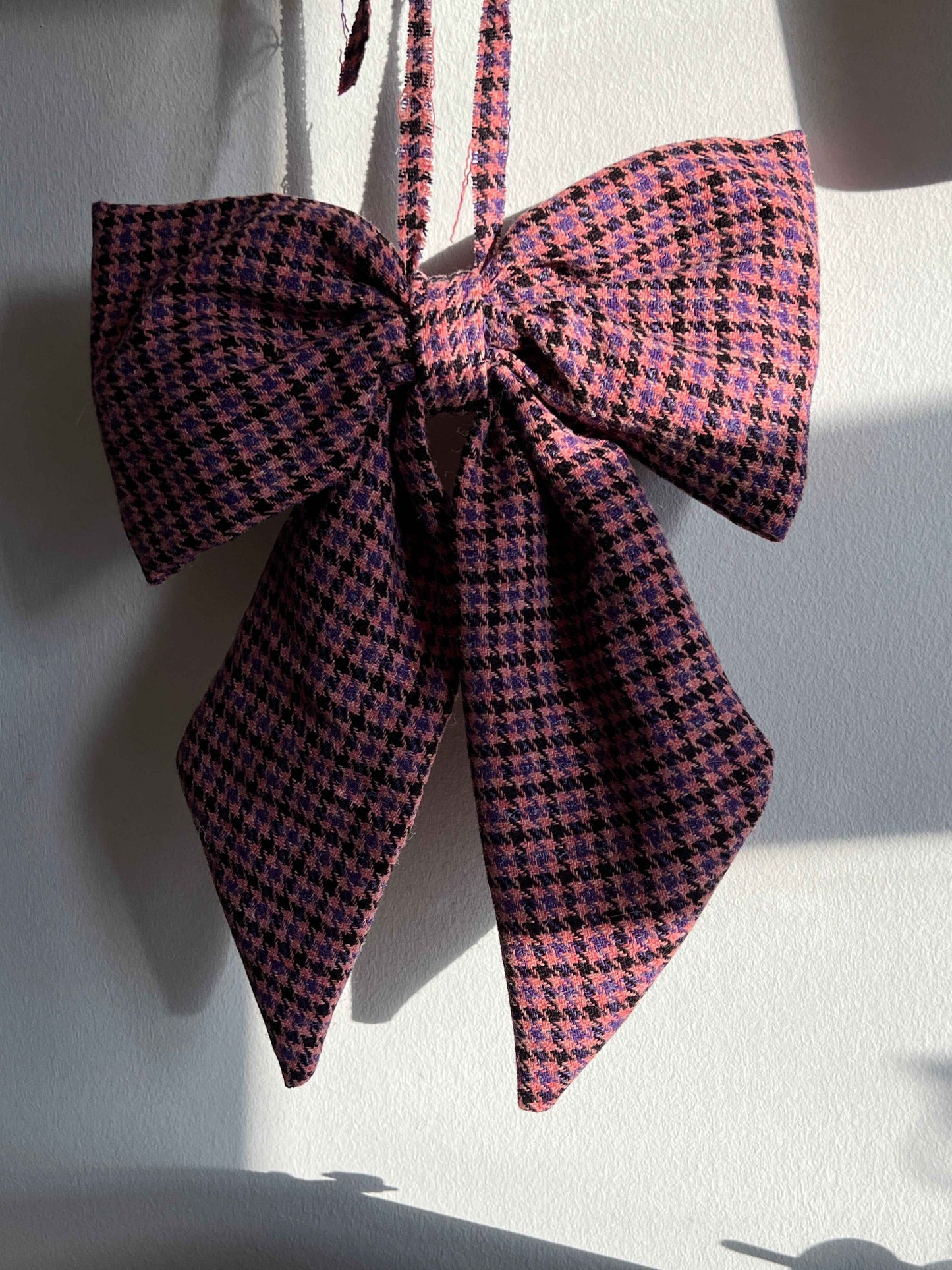 BUBBI BOW - made to order sløjfe i vintage tekstil - tilføj navn og motiv