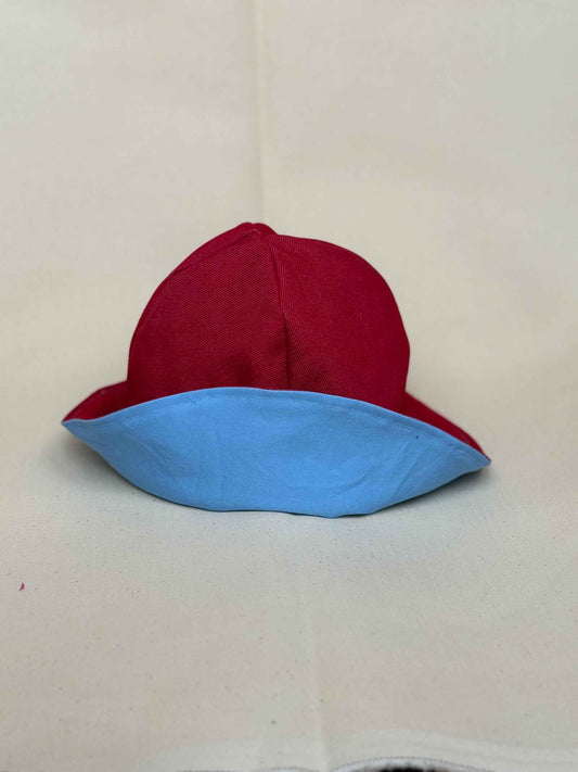 LØMMELHAT, rød denim