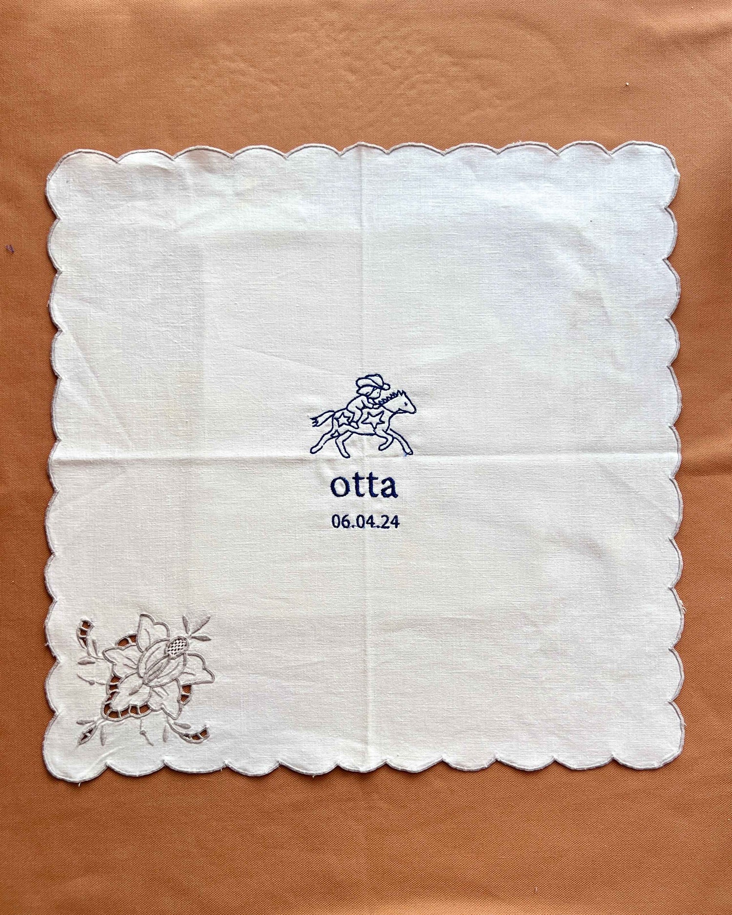 NAVNEMASKOT No. 42 - HUBBUS