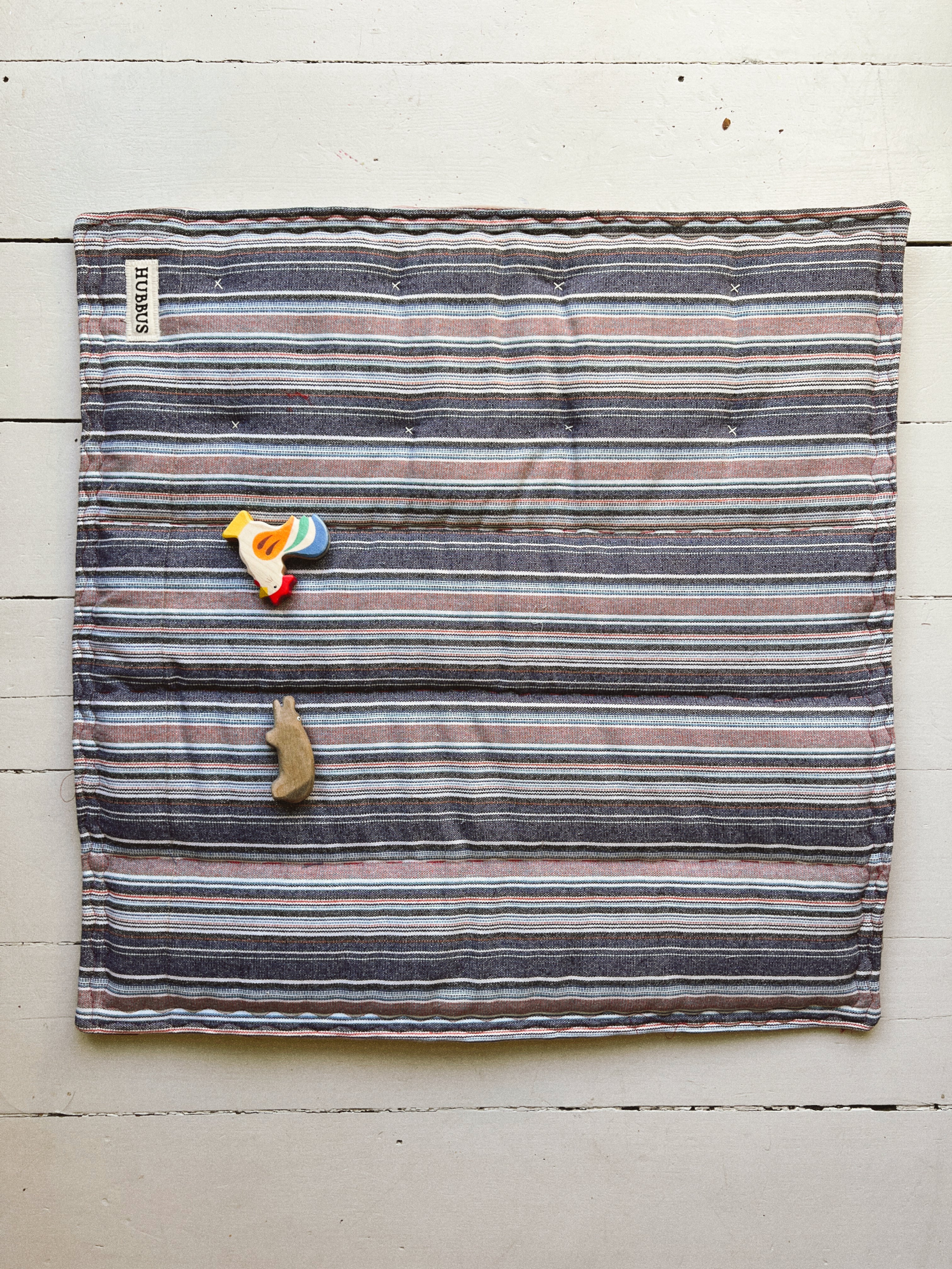 Hand-quilted baby mat - 71x74cm