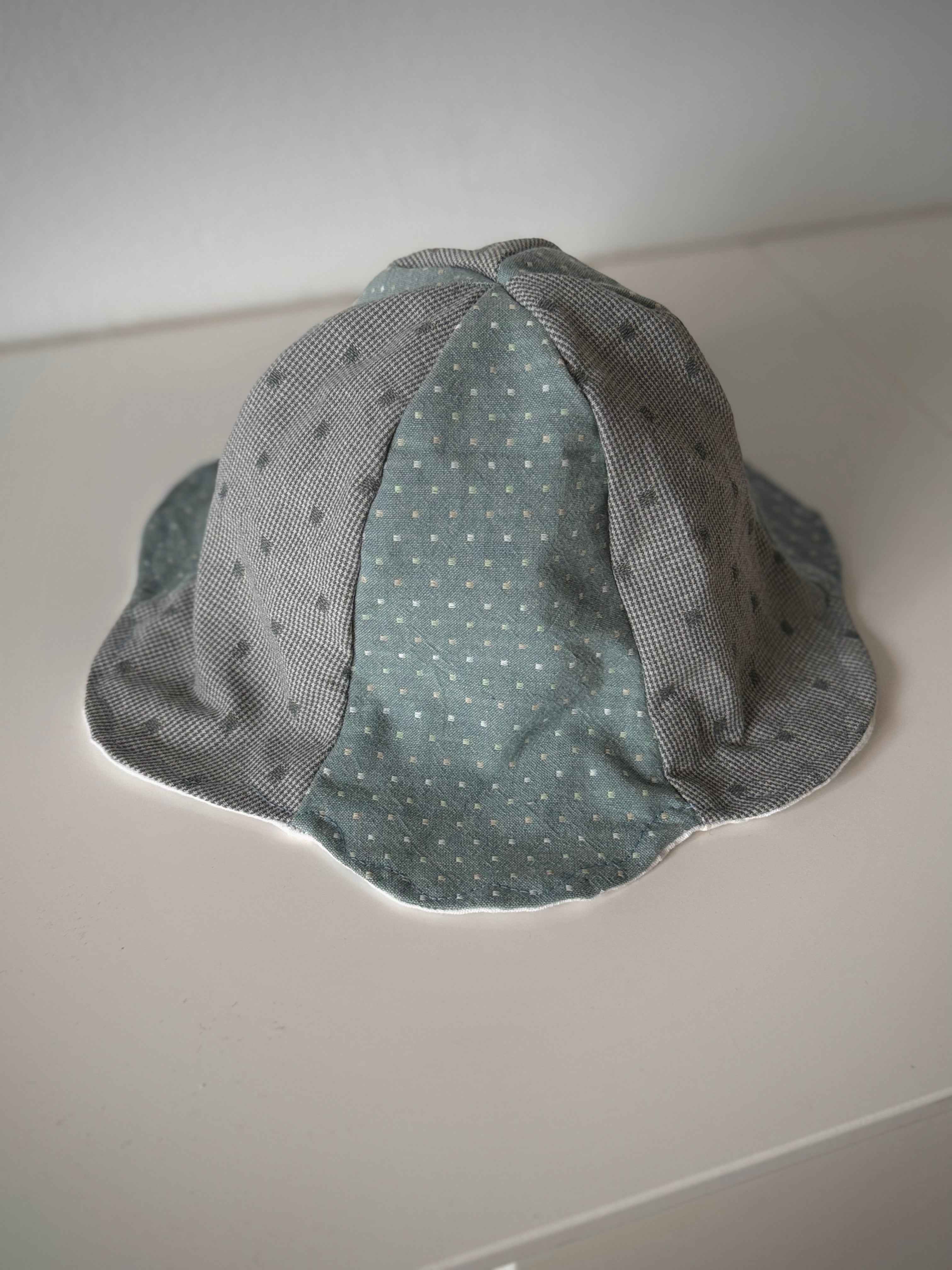 SMØRBLOMST sommerhat