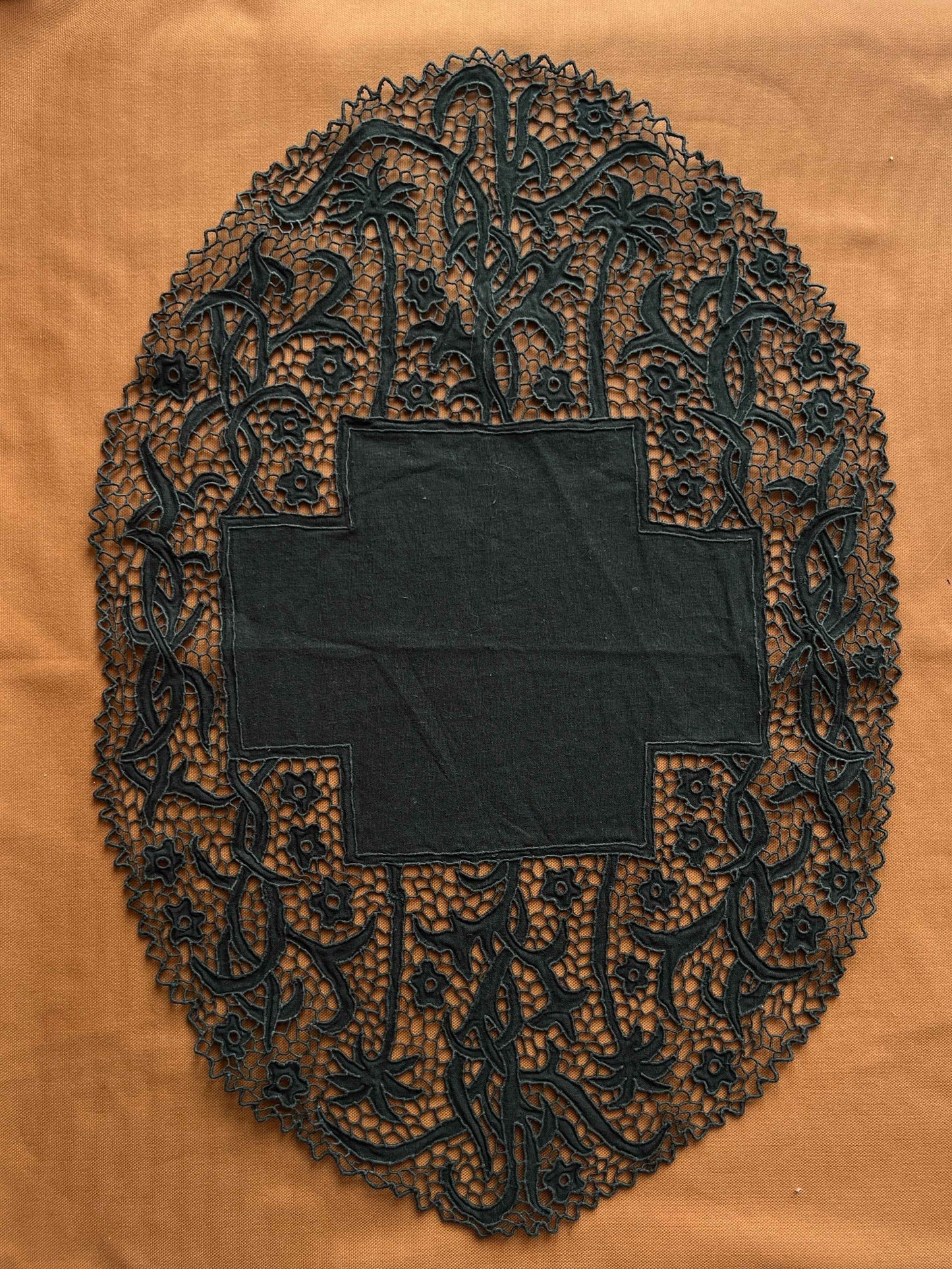 Broderet navnemaskot #29 (vælg motiv og tekst)