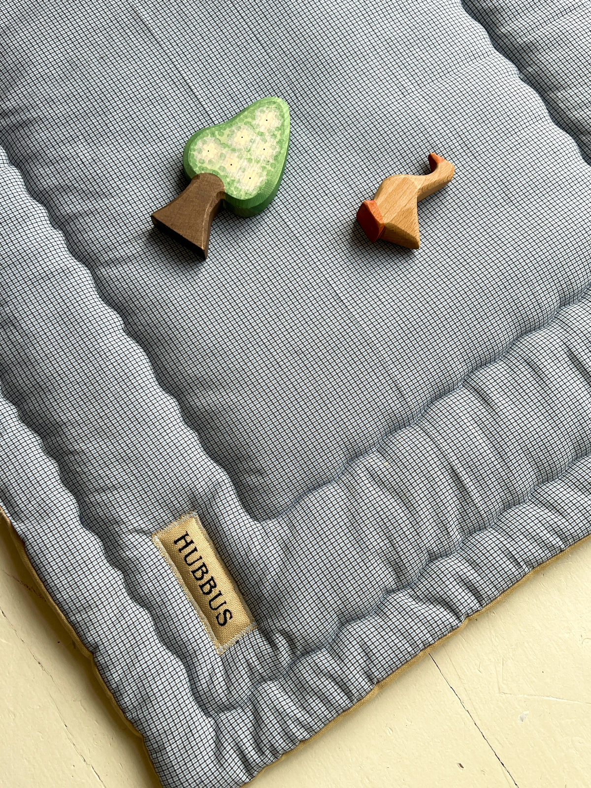 Quilted baby playmat