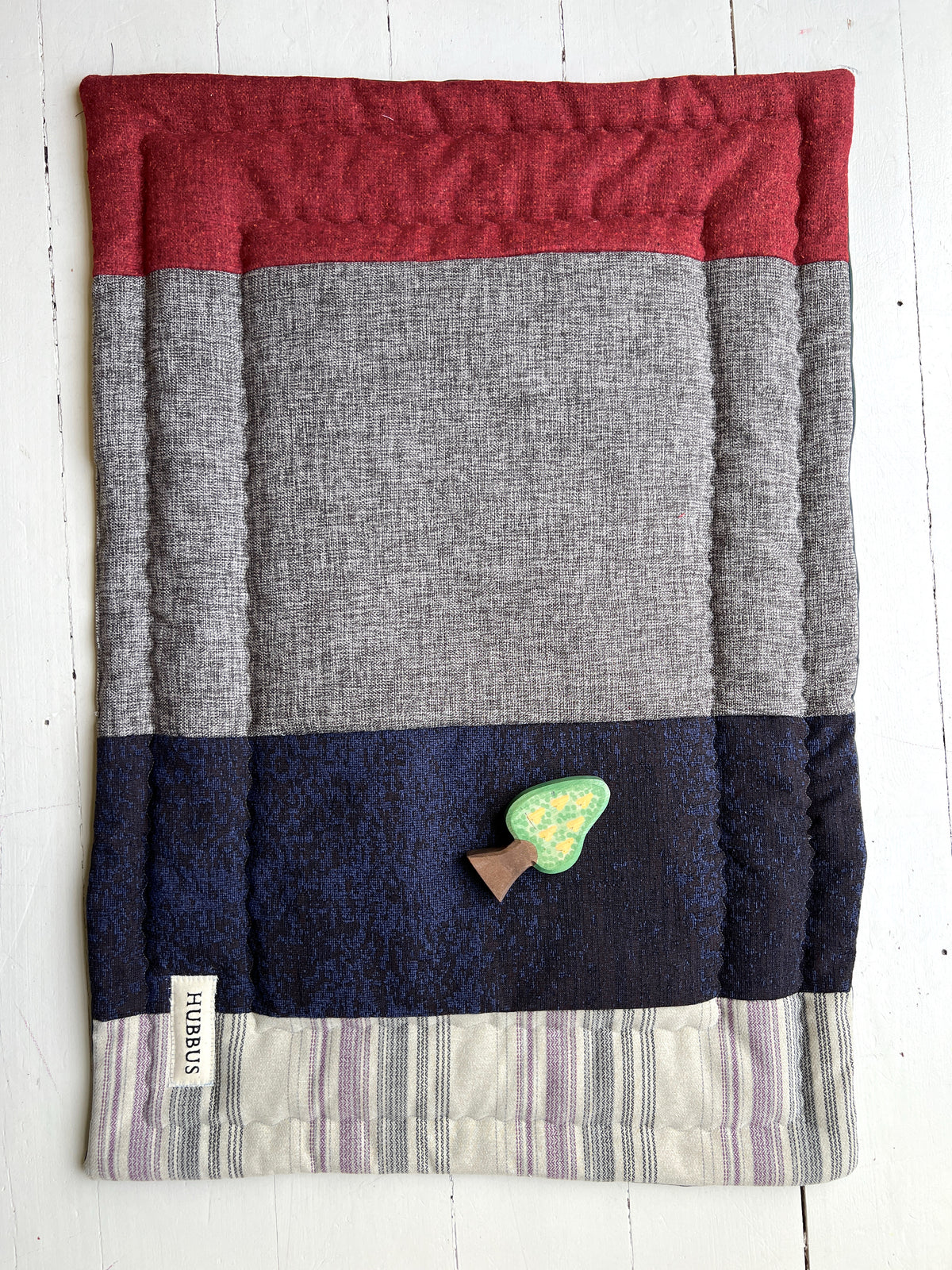 Quilted baby playmat