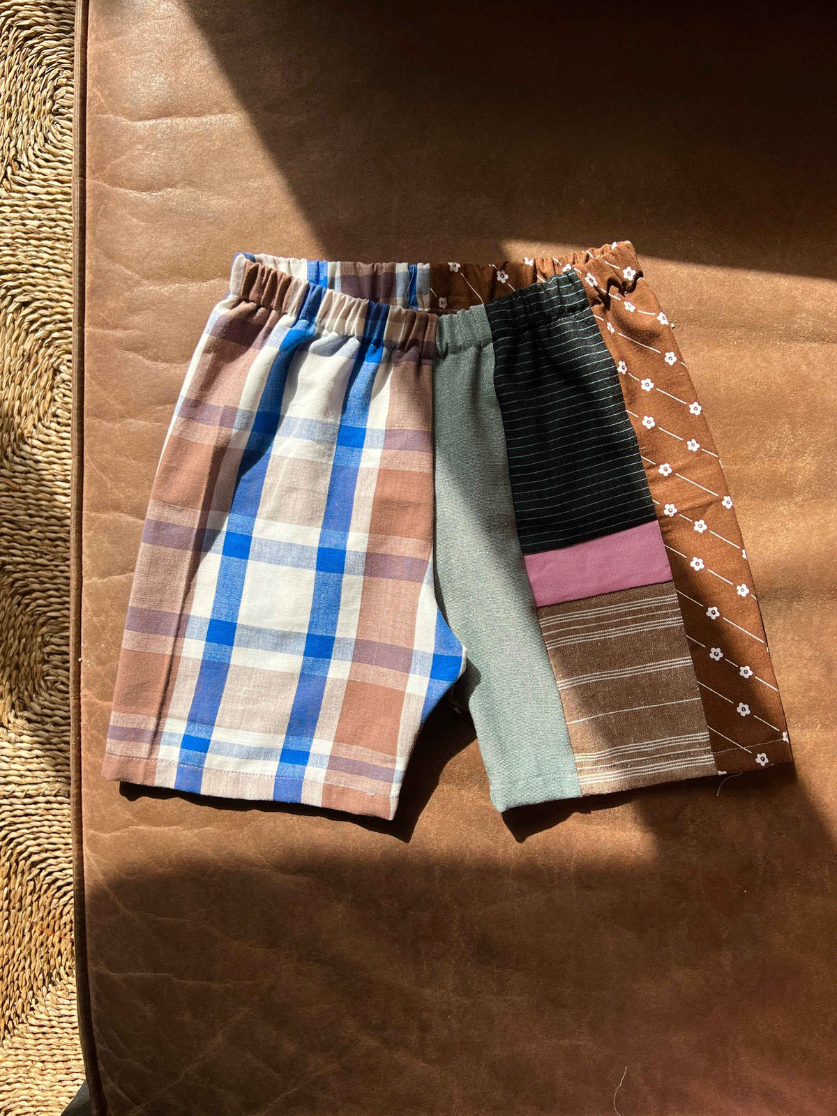 BRAVE SHORTS, 4-6