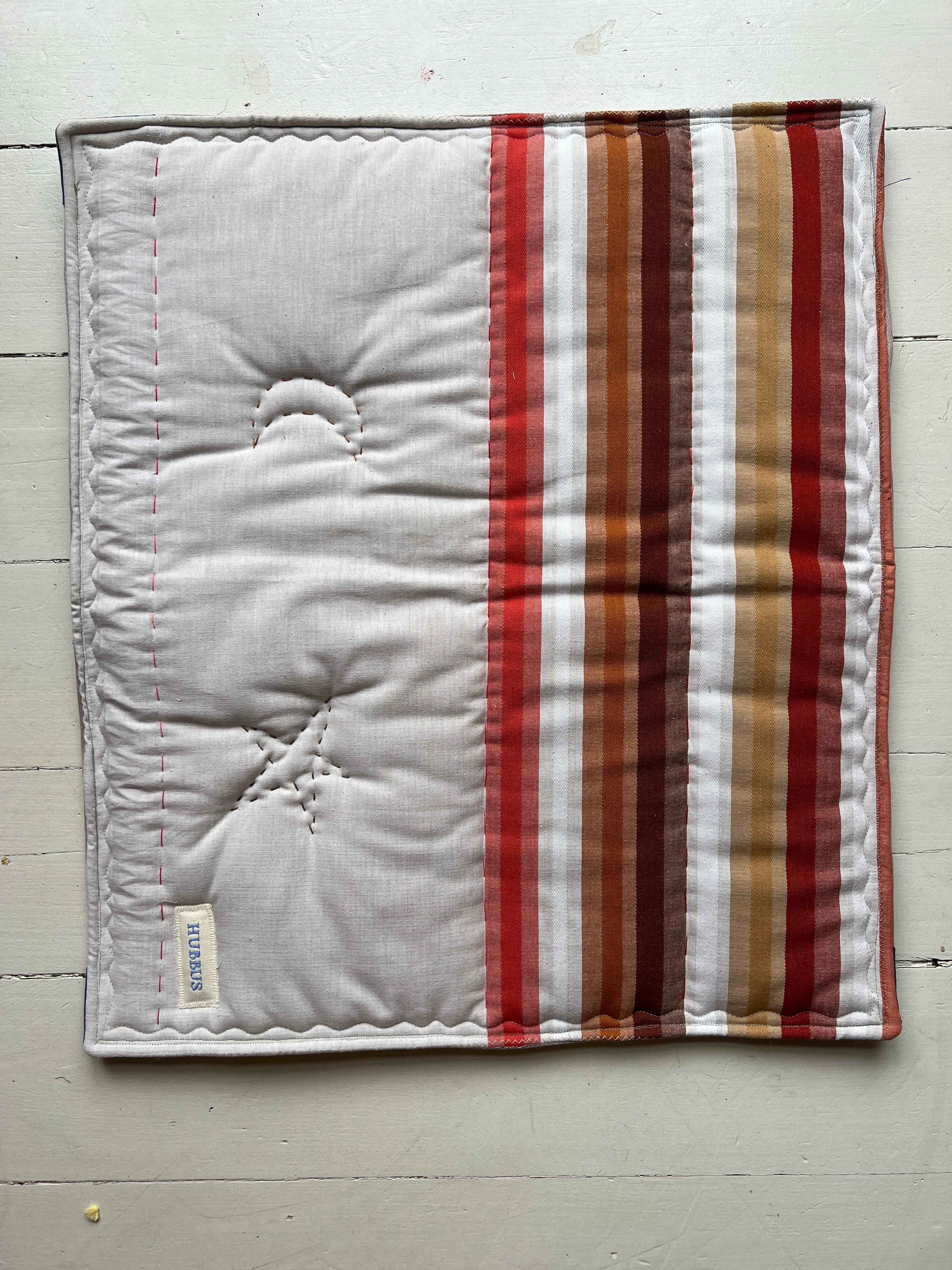 Hand-quilted baby mat - 68x60cm