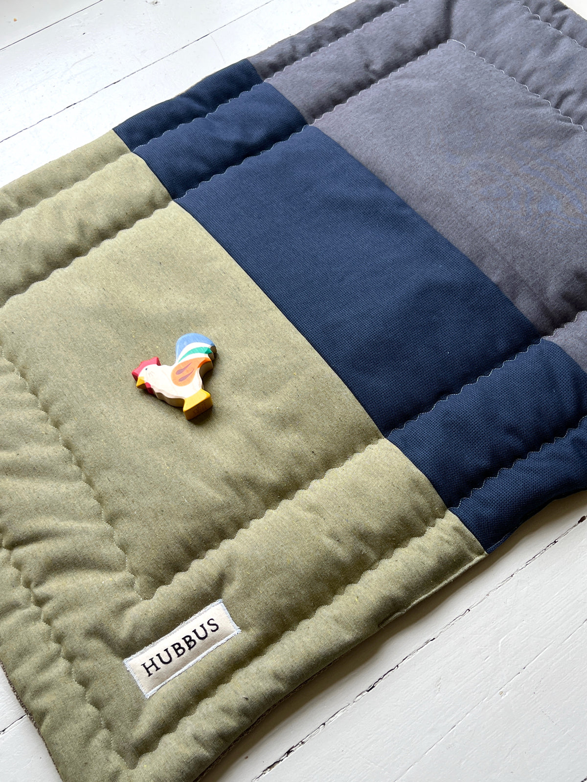 Quilted baby playmat