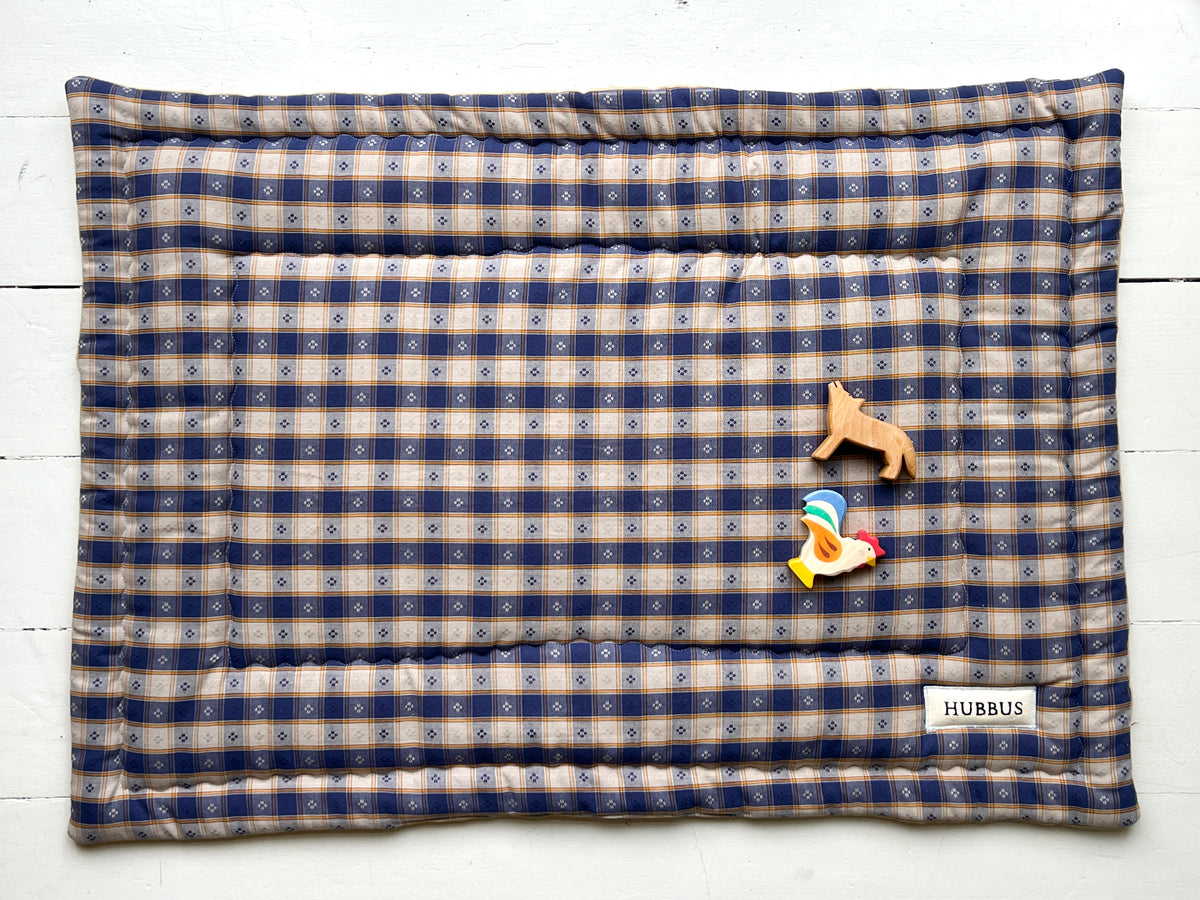Quilted baby playmat