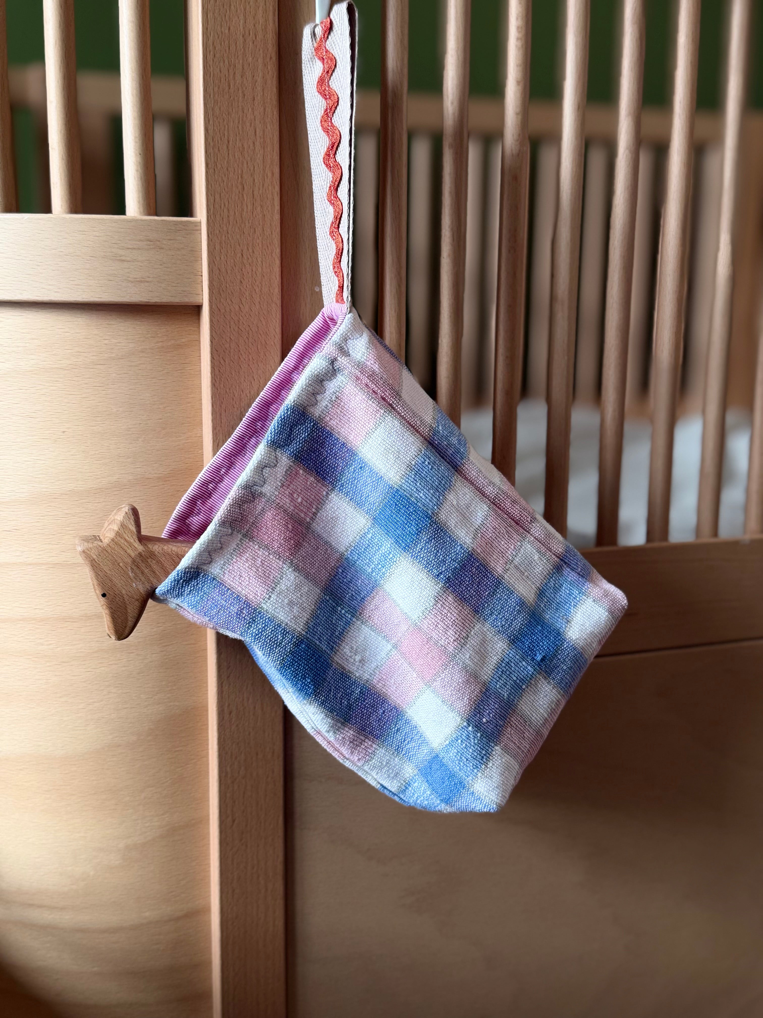 Moon Pocket