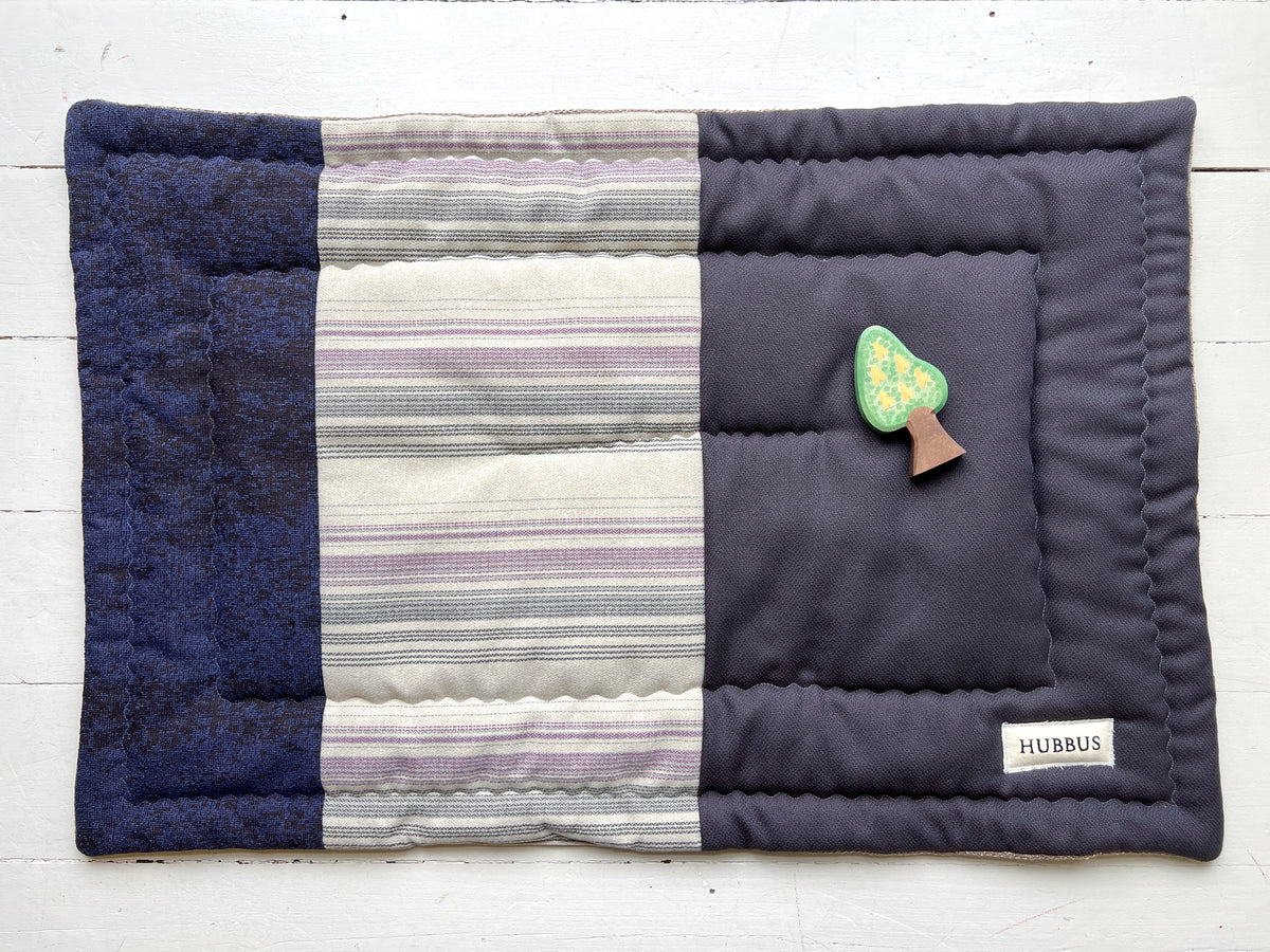 Quilted baby playmat