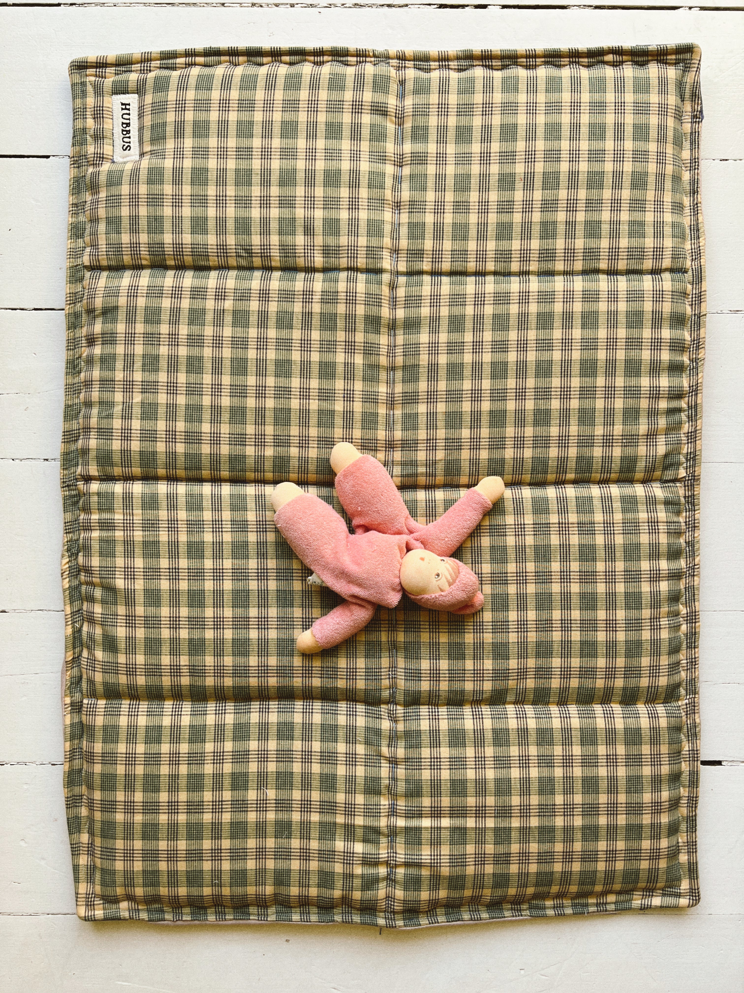 Hand-quilted baby mat - 88x65cm
