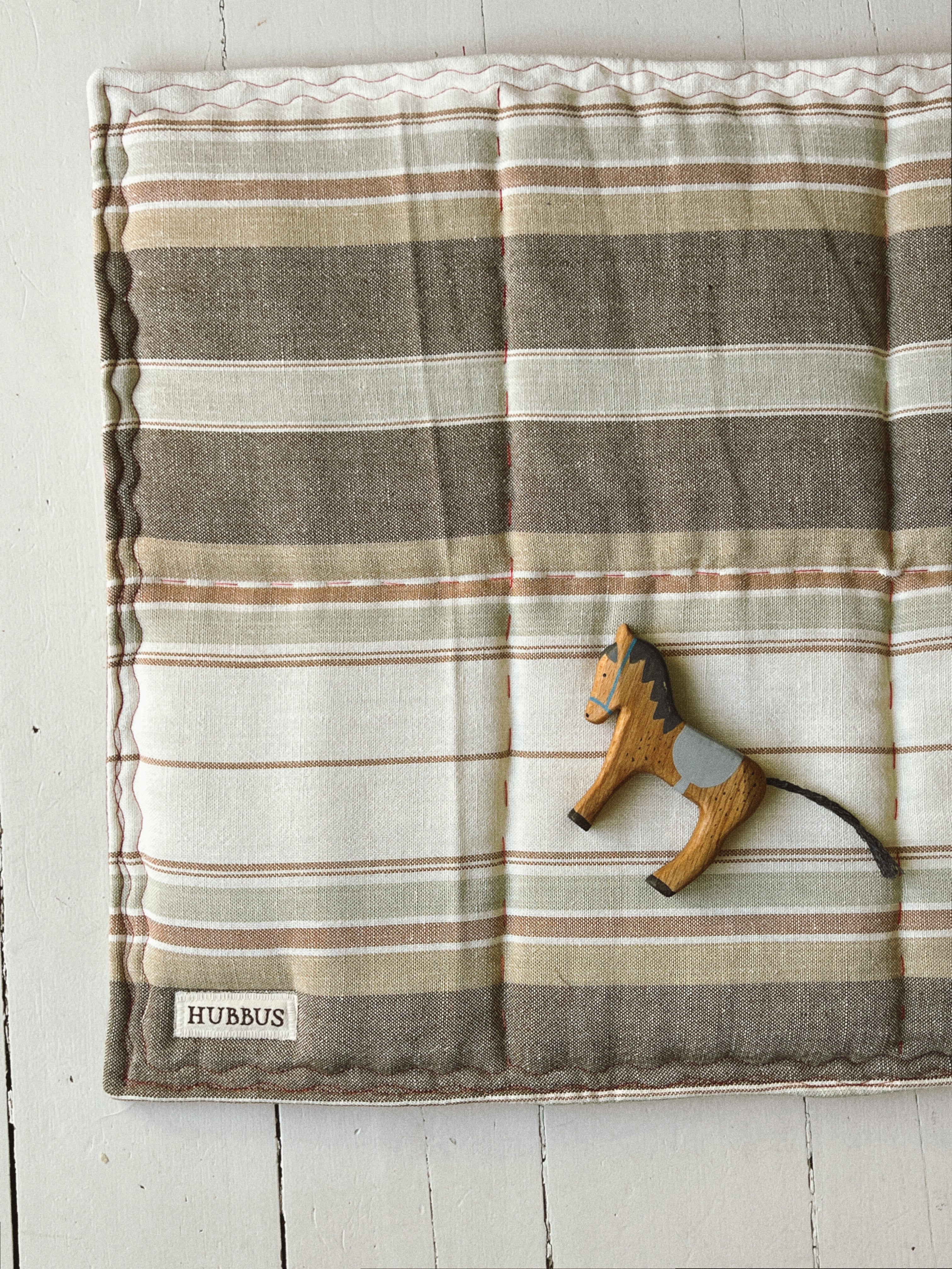 Hand-quilted baby mat - 68x60cm