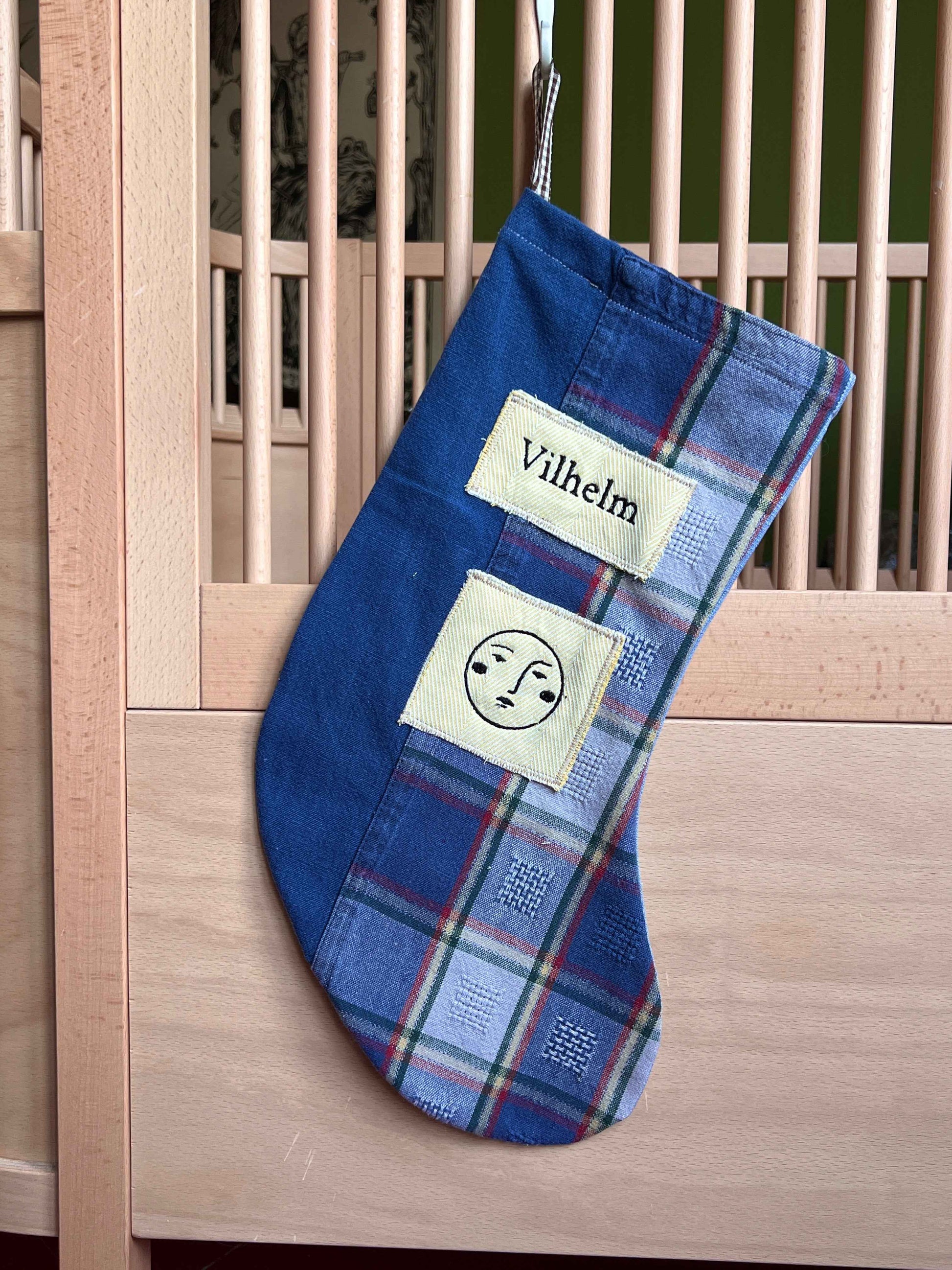 Made to order julesok i blåt vintage tekstil - tilføj navn og motiv