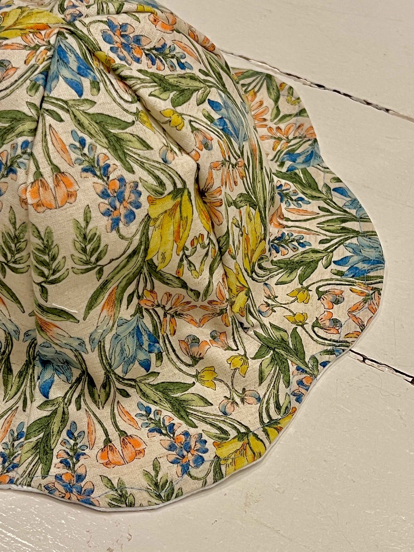 SMØRBLOMST sommerhat