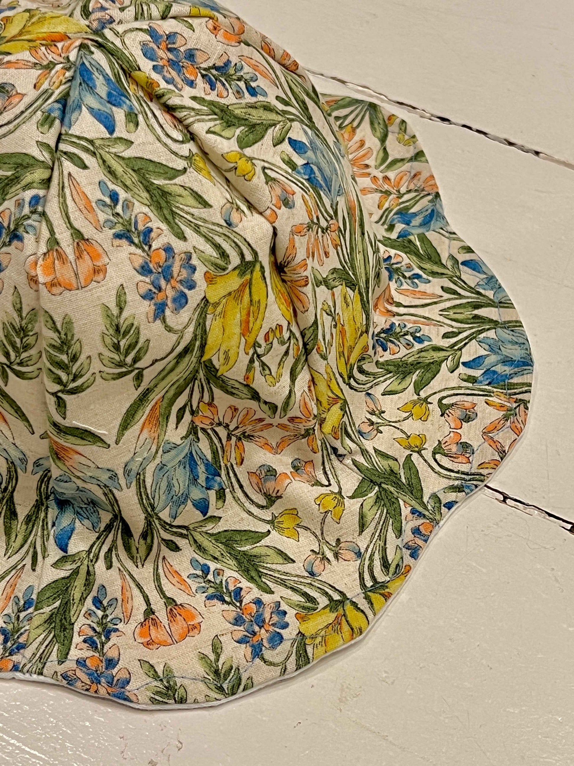 SMØRBLOMST sommerhat