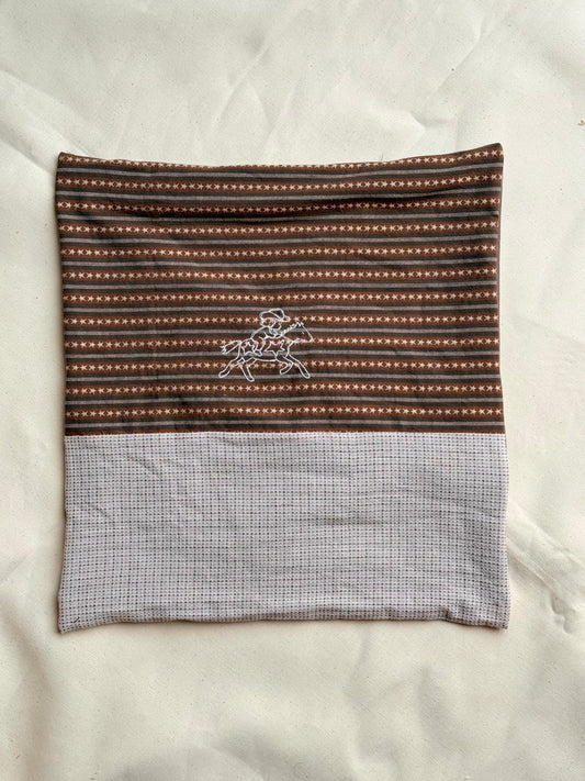 Pillowcase with embroidered motif (add name)